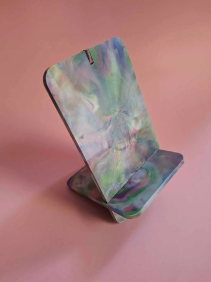 Recycled Plastic Phone Stand – A Sustainable Way to Hold Your Device!
